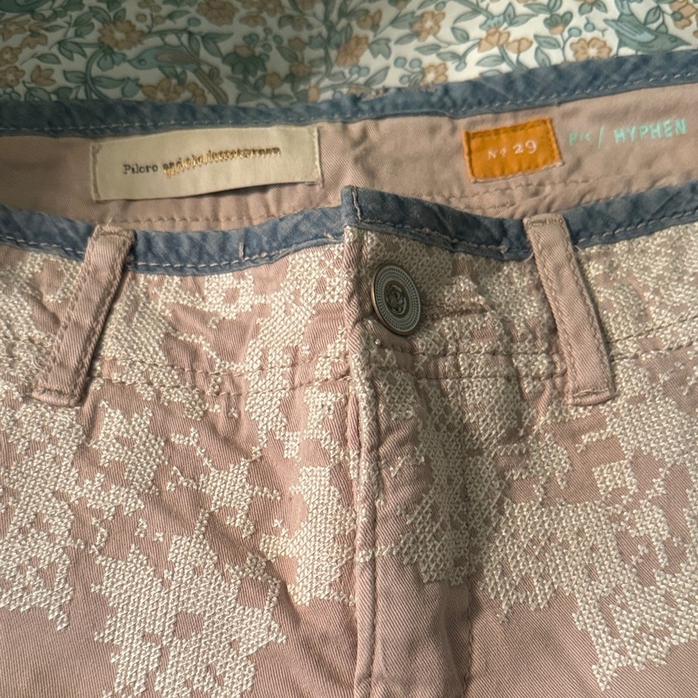 Anthroplogy Tan lace detail chino
